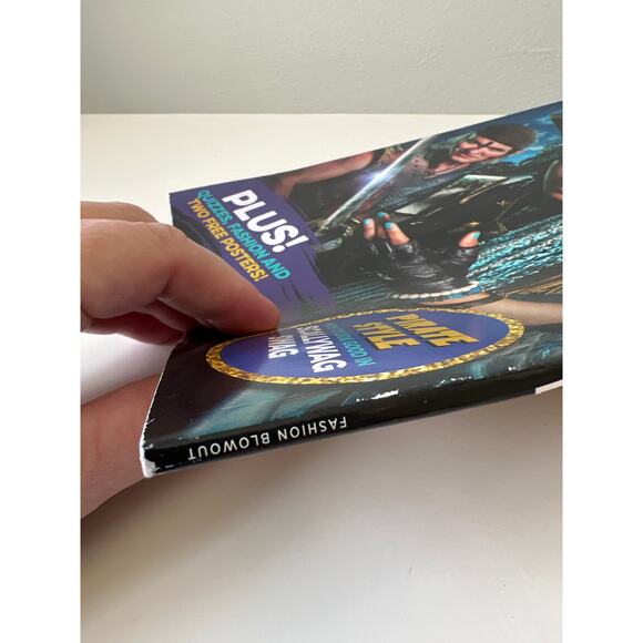 Disney Descendants 2 Rock This Look Magazine Plus 2 Pull Out Posters 2017 - Picture 4 of 5